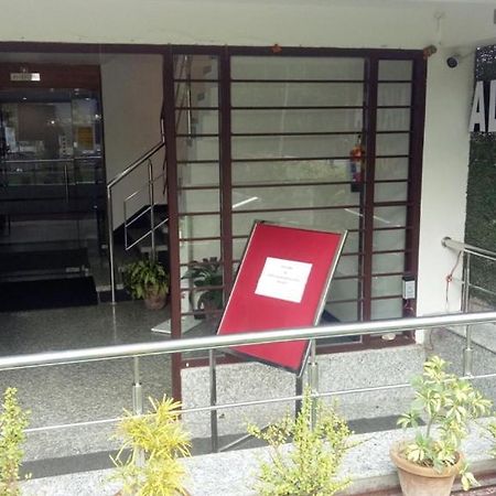 Alankrita Suites & Party Halls Meerut Zewnętrze zdjęcie
