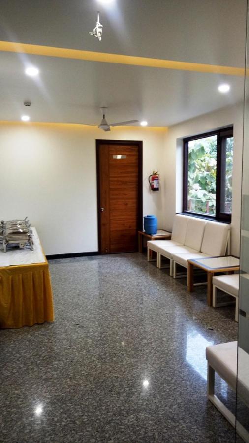 Alankrita Suites & Party Halls Meerut Zewnętrze zdjęcie
