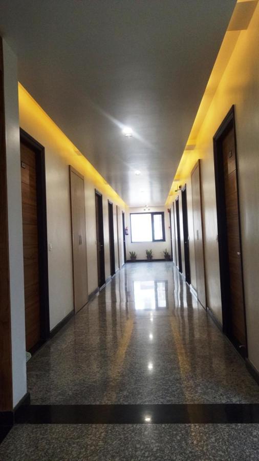 Alankrita Suites & Party Halls Meerut Zewnętrze zdjęcie